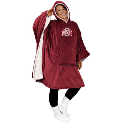 Ohio State Buckeyes Pegasus Team 50" x 70" Bloncho Sherpa Fan Cape