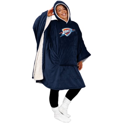 Oklahoma City Thunder Pegasus Team 50" x 70" Bloncho Sherpa Fan Cape