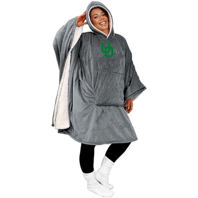 Oregon Ducks Pegasus Team 50" x 70" Bloncho Sherpa Fan Cape