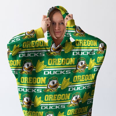 Oregon Ducks Pegasus Wave Ultra Soft Fan Cape