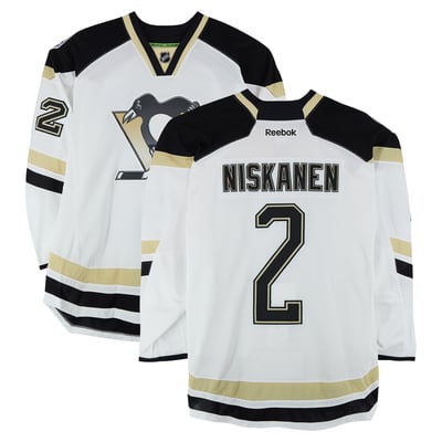 Matt Niskanen Pittsburgh Penguins Fanatics Authentic Practice-Used #2 White Jersey vs. Chicago Blackhawks on March 1, 2014 - Worn During Warm-Ups