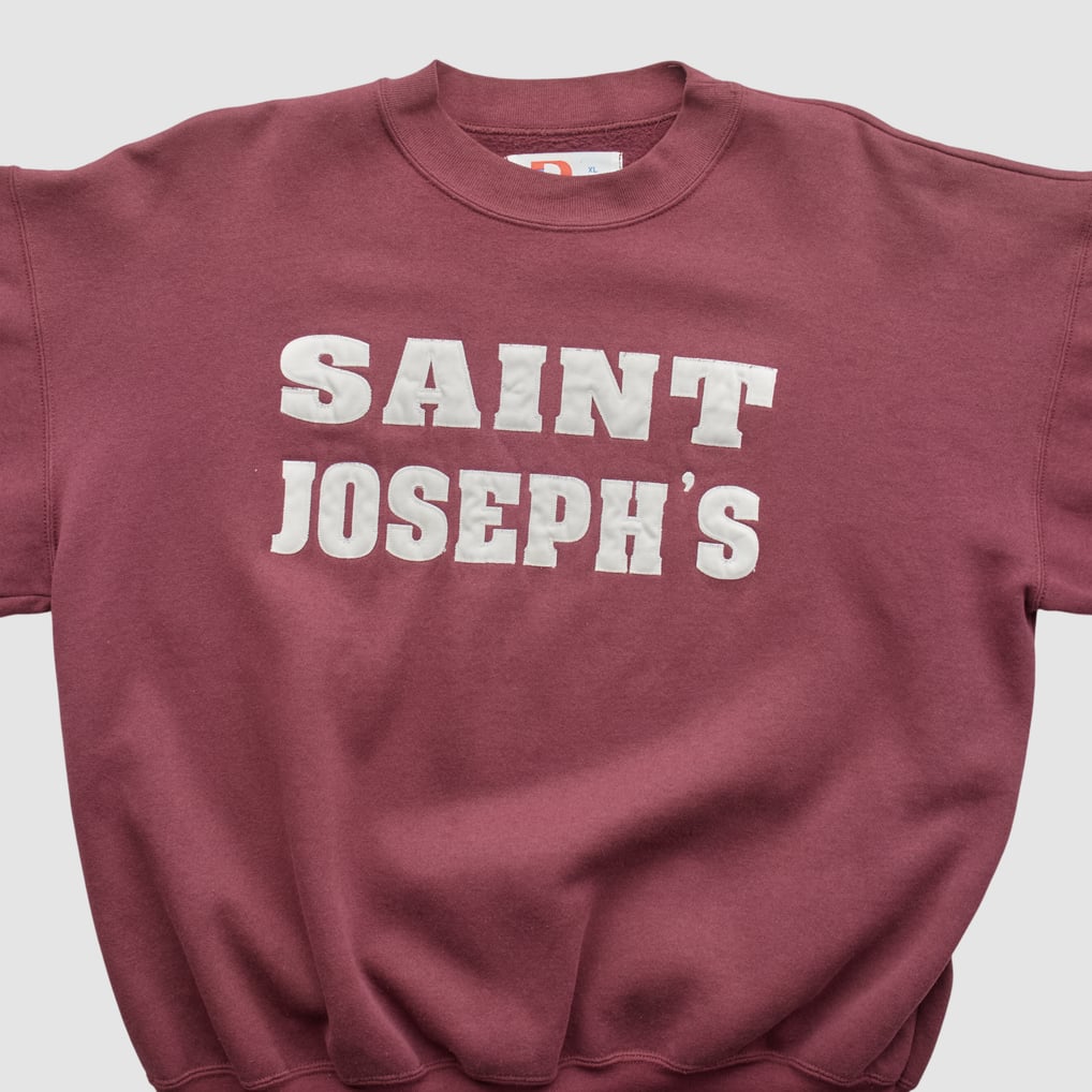 Saint Joseph's Hawks Dodger 90s Pullover Sweatshirt - Maroon - XL by Fanatics Real Vintage