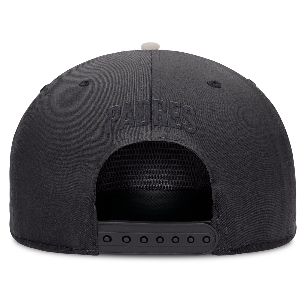 San Diego Padres Fanatics Gapper Snapback Hat - Graphite