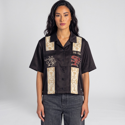 San Francisco 49ers The Wild Collective Women's Guayabera Cropped Button-Up Shirt - Black