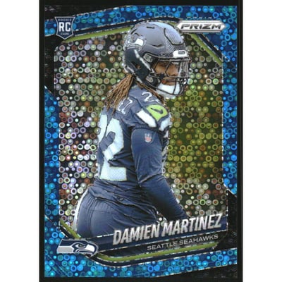 2025 Panini Prizm Prizms No Huddle Blue #373 Damien Martinez
