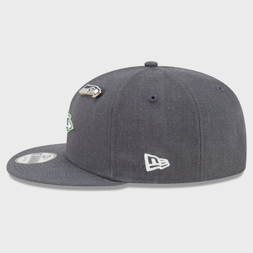 Men's New Era Charcoal Seattle Seahawks Pennant Pin 9FIFTY Snapback Hat