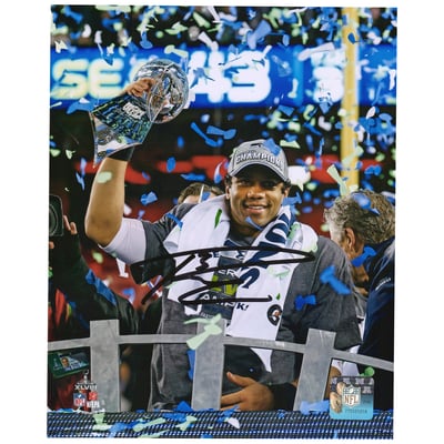 Russell Wilson Seattle Seahawks Fanatics Authentic Autographed 8" x 10" Super Bowl Trophy Photograph