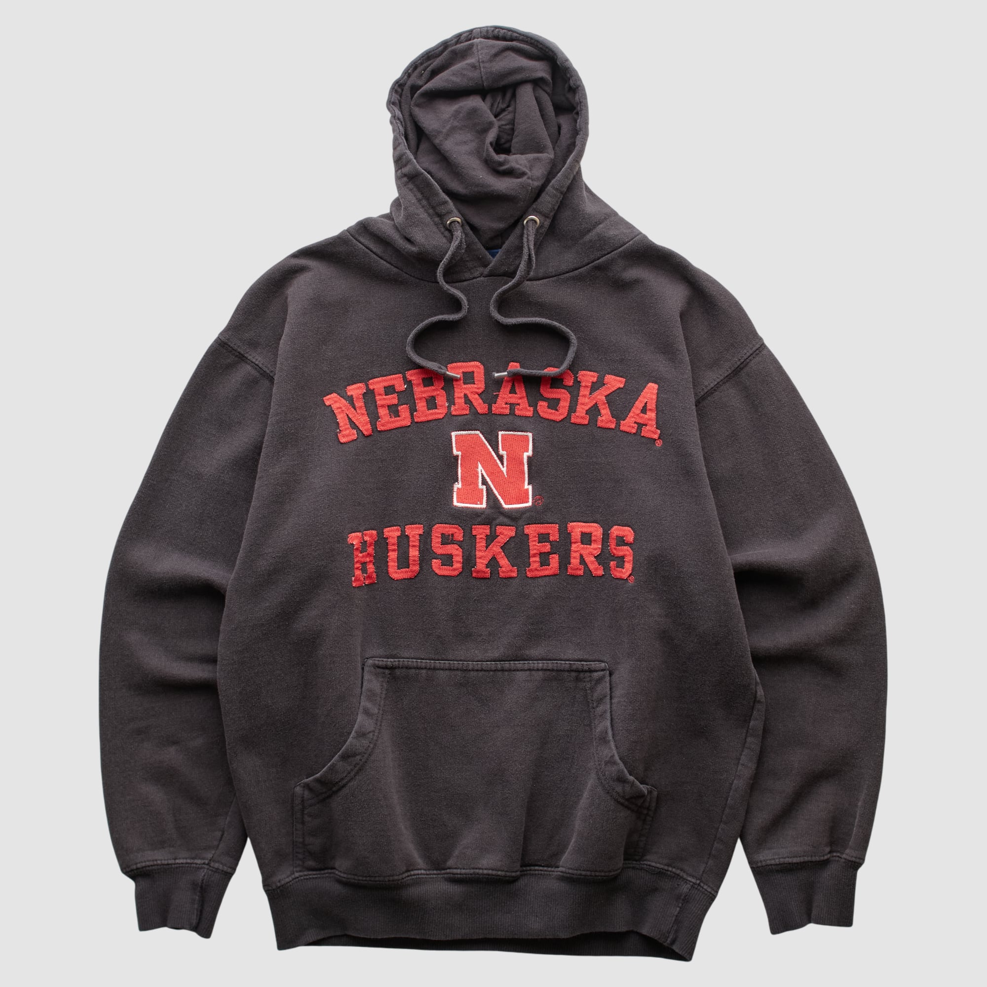 Nebraska Huskers Old Varsity Brand 2010s Hooded Pullover Sweatshirt - Charcoal - S