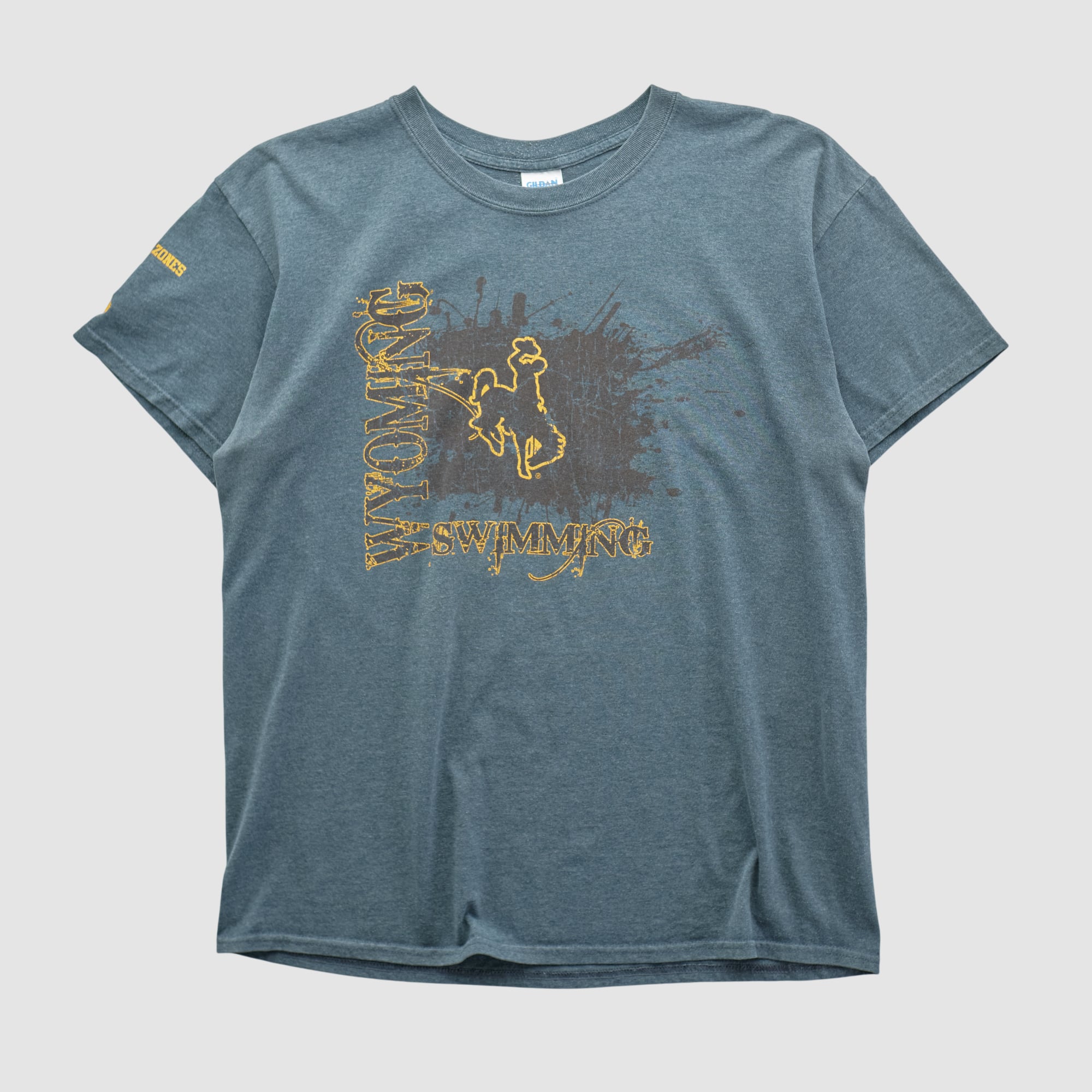Wyoming Cowboys Gildan 2000s T-shirt - Dark Heather Gray - M