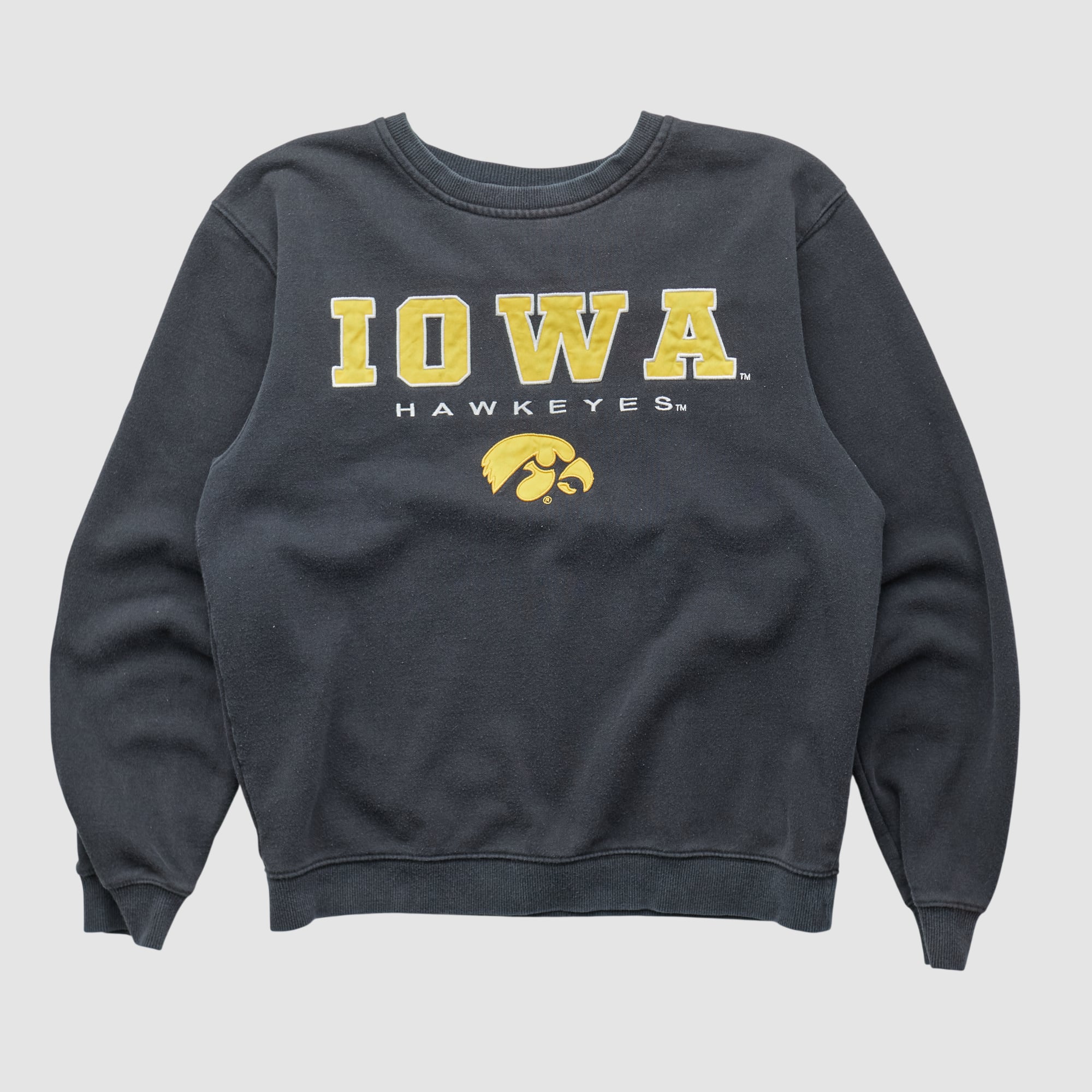 Iowa Hawkeyes Colosseum 90s Pullover Sweatshirt - Black - S