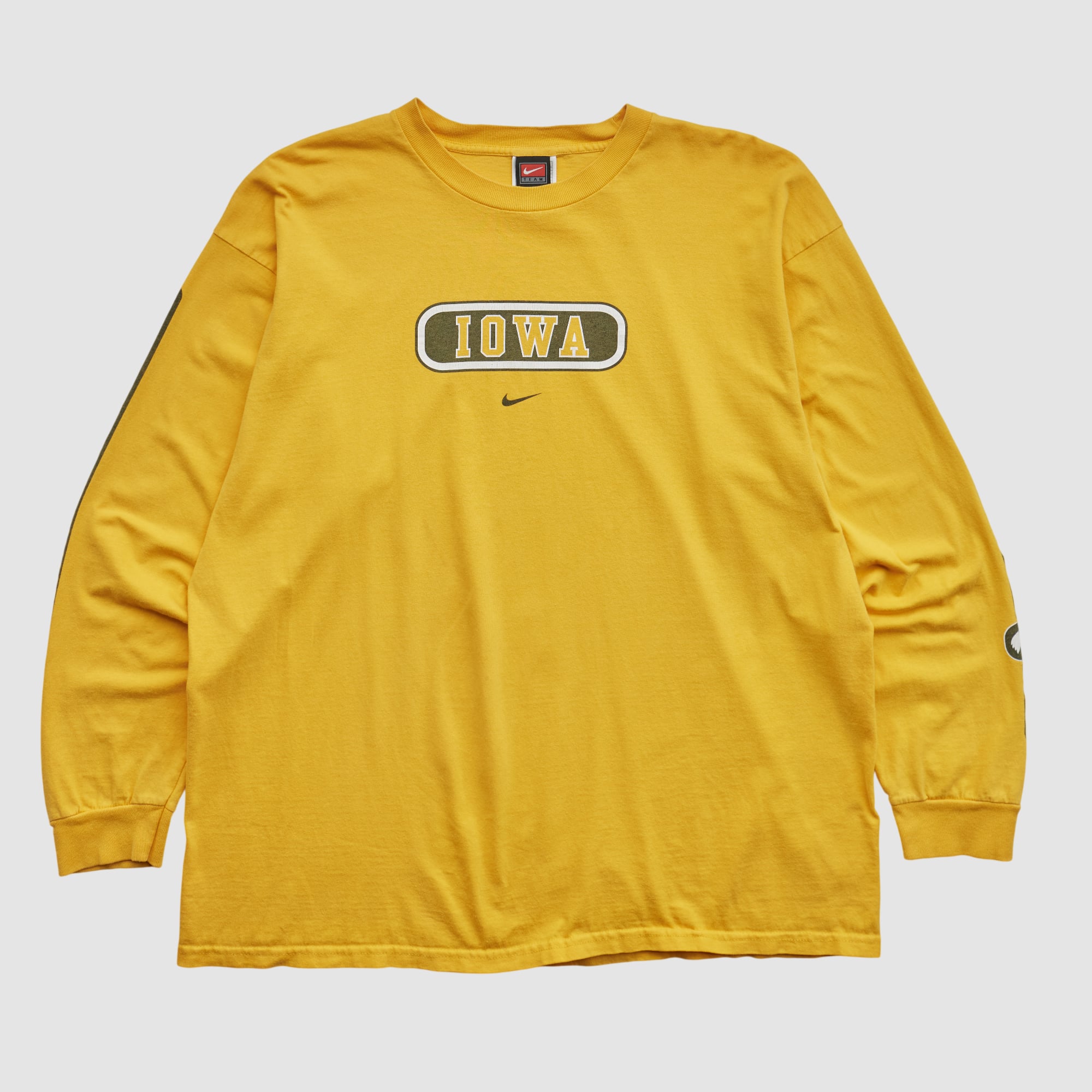 Iowa Hawkeyes Nike 2000s Long Sleeve T-shirt - Yellow - 2XL