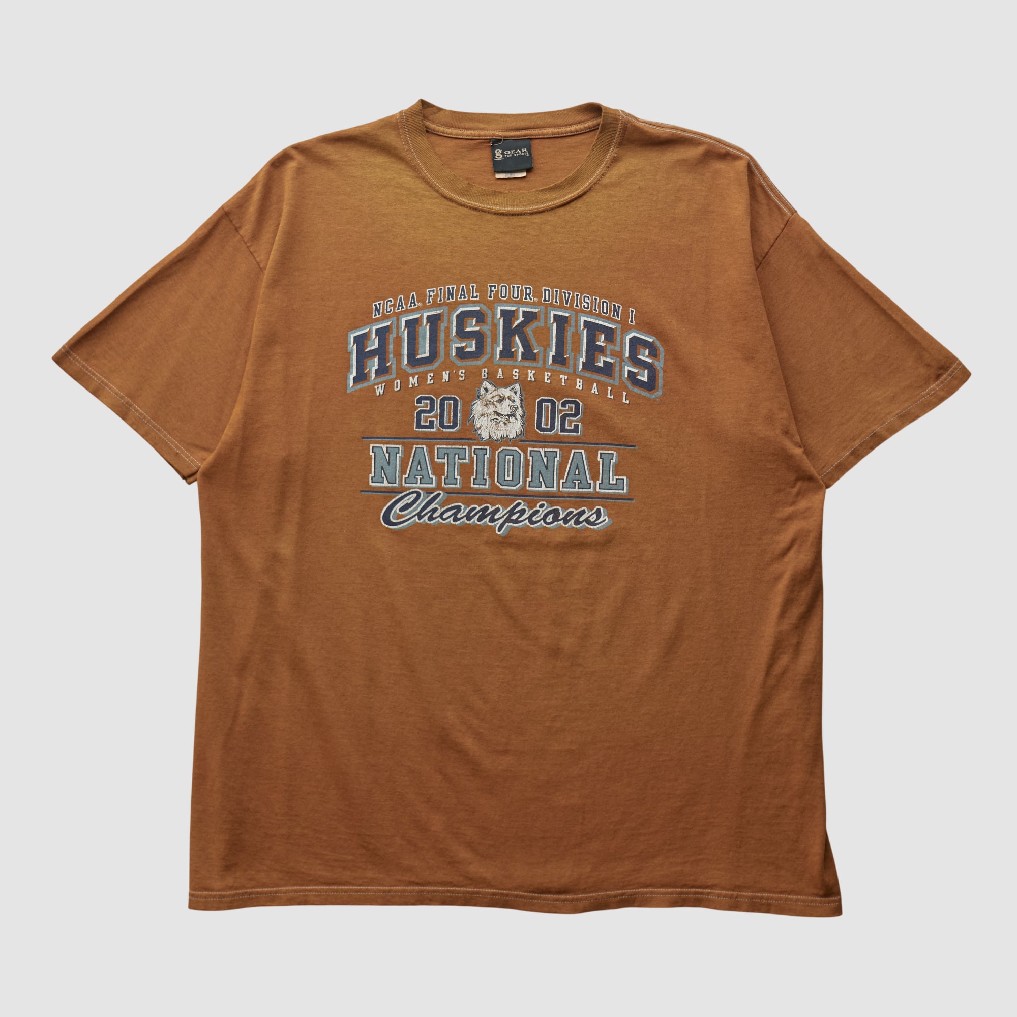 UConn Huskies Gear for Sports 2002 T-shirt - Clay - XL