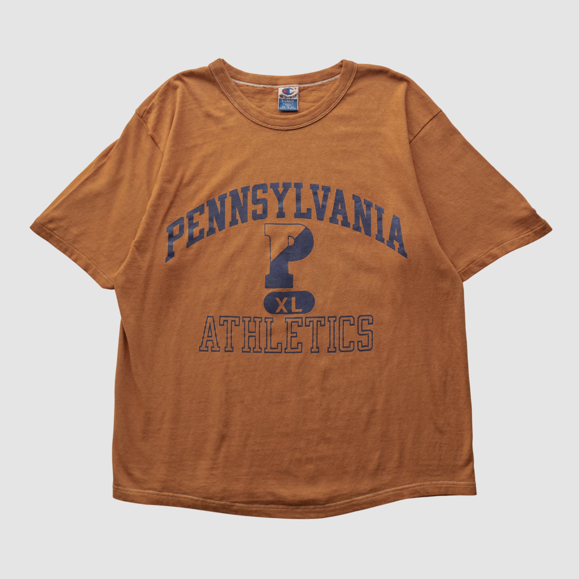Pennsylvania Quakers Champion 90s T-shirt - Clay - L