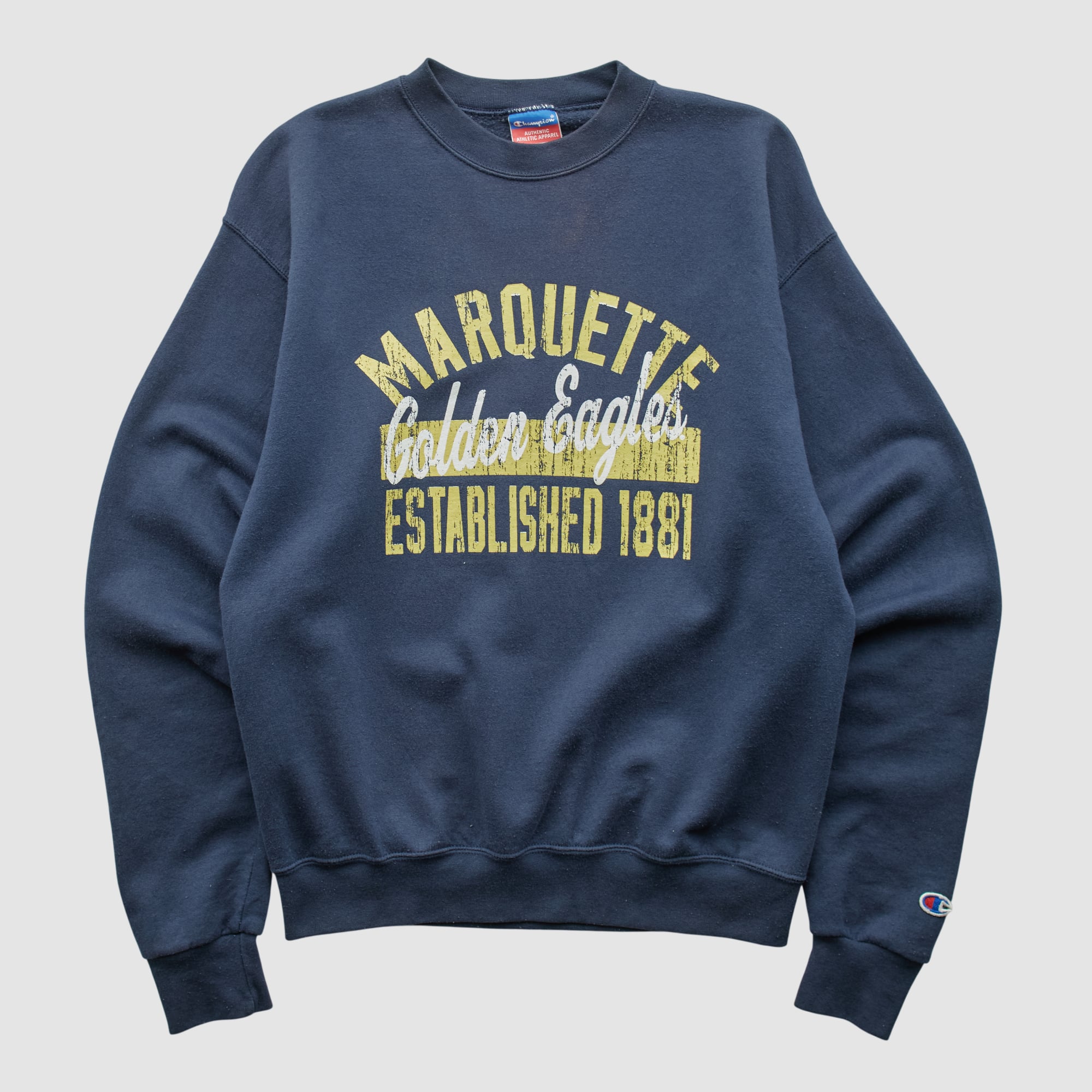 Marquette Golden Eagles Champion 2000s Pullover Sweatshirt - Navy - XS