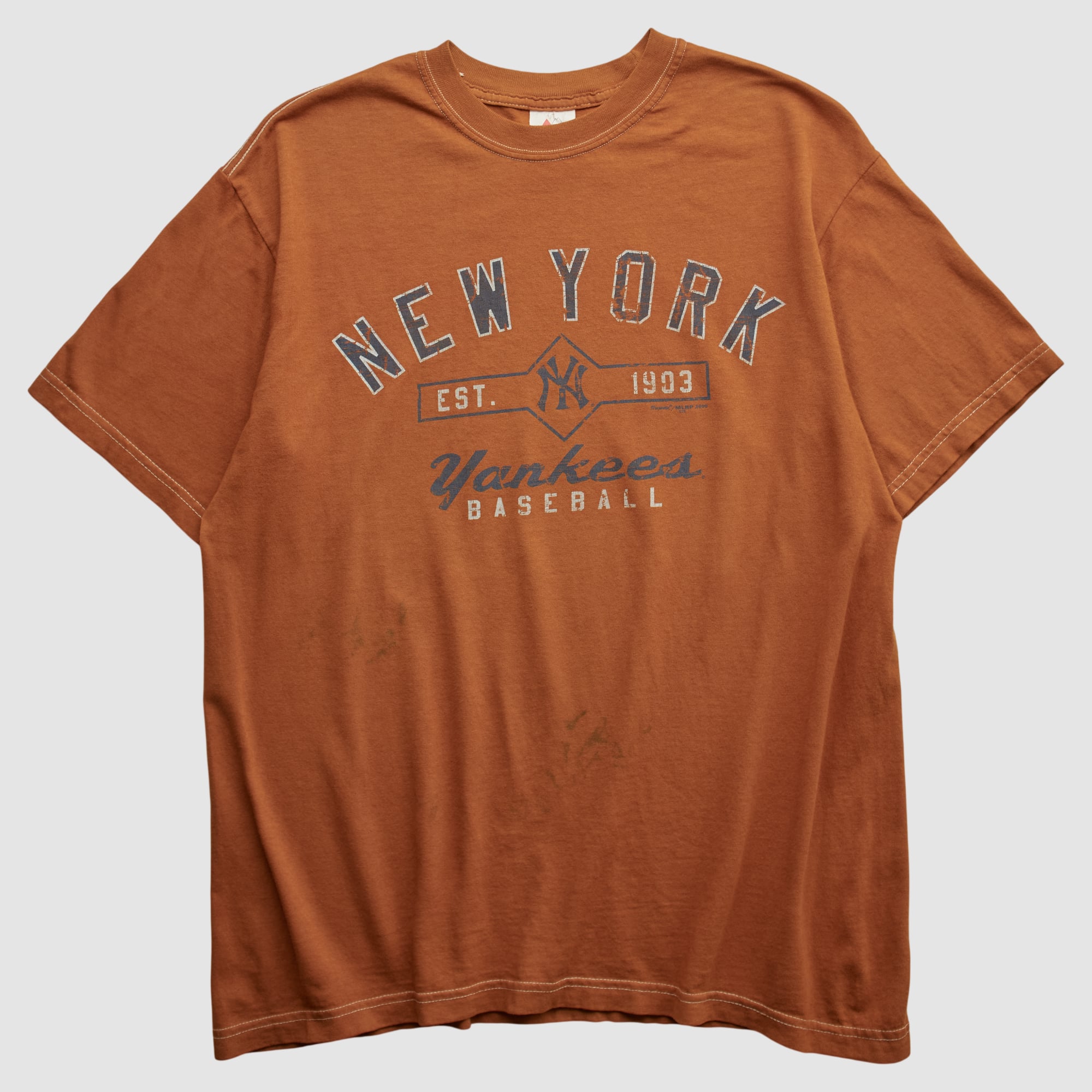 New York Yankees Majestic 2000s T-shirt - Clay - L