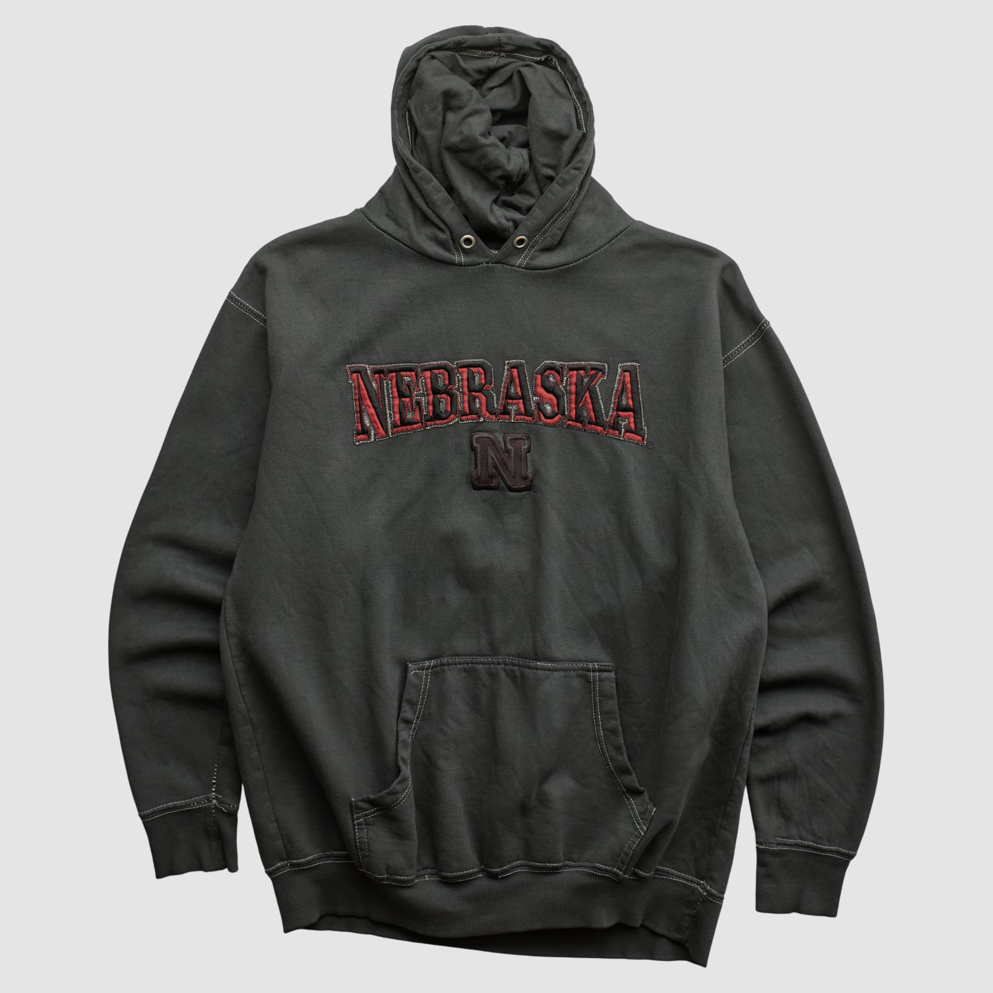 Nebraska Huskers Old Varsity Brand 2000s Hooded Pullover Sweatshirt - Black - XS
