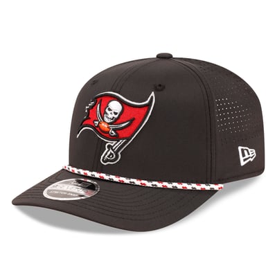 Tampa Bay Buccaneers New Era 9SEVENTY Adjustable Hat - Black