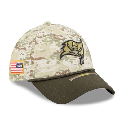  Tampa Bay Buccaneers New Era 2025 Salute to Service 39THIRTY Flex Hat - Camo