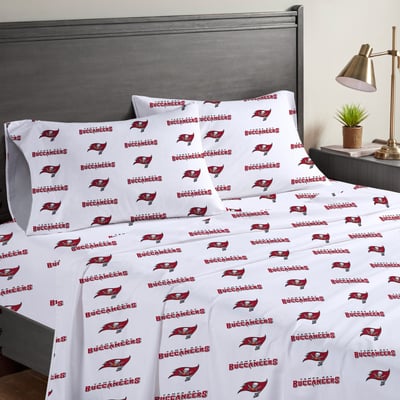 Tampa Bay Buccaneers Pegasus Four-Piece Queen Sheet Set