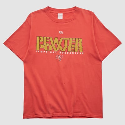 Tampa Bay Buccaneers 2000s T-shirt - Red - M by Fanatics Real Vintage
