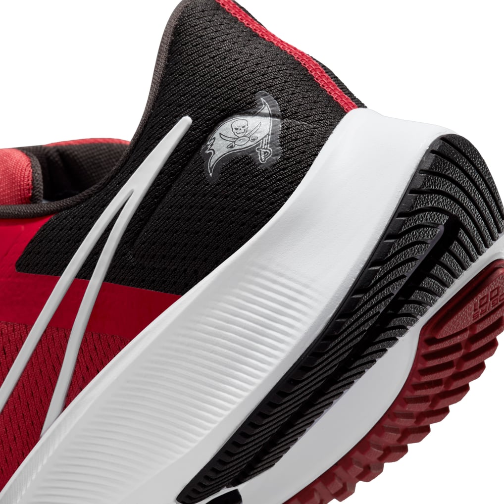 Nike Air Zoom Pegasus 38 Tampa Bay‎ Buccaneers Red White Mens Running Shoes Unisex Nike Red Tampa Bay Buccaneers Zoom Pegasus 38 Running  main image 4