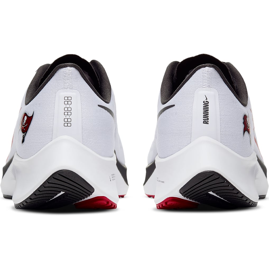 Unisex Nike White Tampa Bay Buccaneers Zoom Pegasus 37  display picture 3