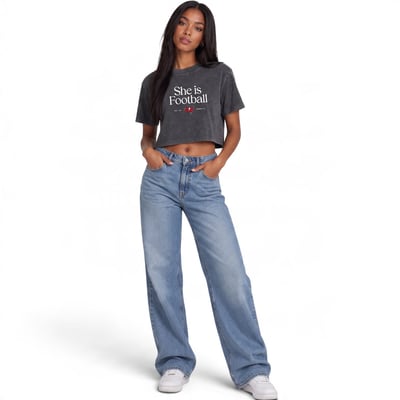 Tampa Bay Buccaneers The Wild Collective Women's She Is Football Cropped T-Shirt - Black