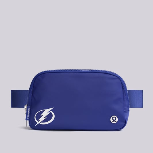 Tampa Bay Lightning lululemon Everywhere Belt Bag - Larkspur
