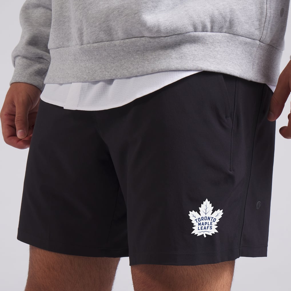 Toronto Maple Leafs lululemon Pace Breaker Linerless Short 7" - Black