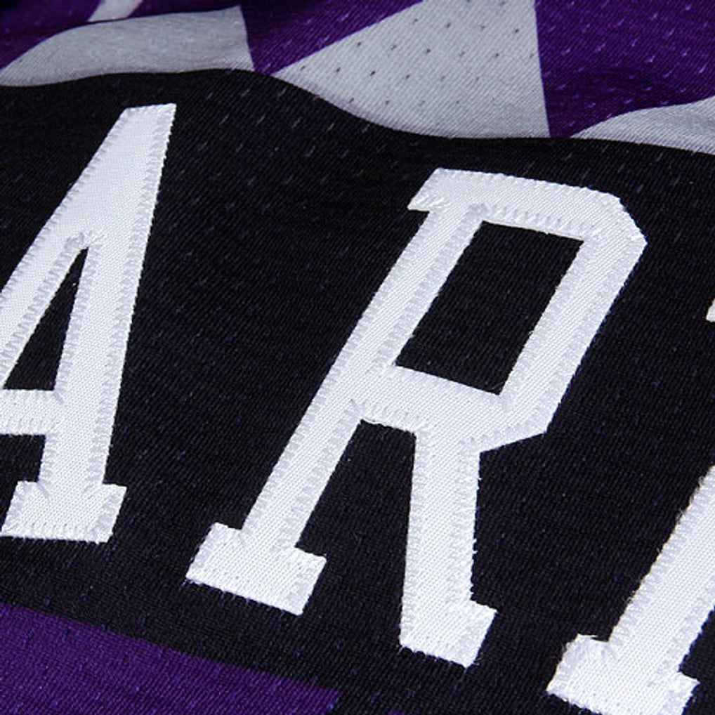 Mitchell & Ness Vince Carter Toronto Raptors 1998/99 Throwback Authentic Jersey - Purple