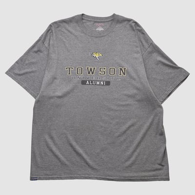 Towson Tigers Jansport 2000s T-shirt - Dark Heather Gray - 2XL by Fanatics Real Vintage