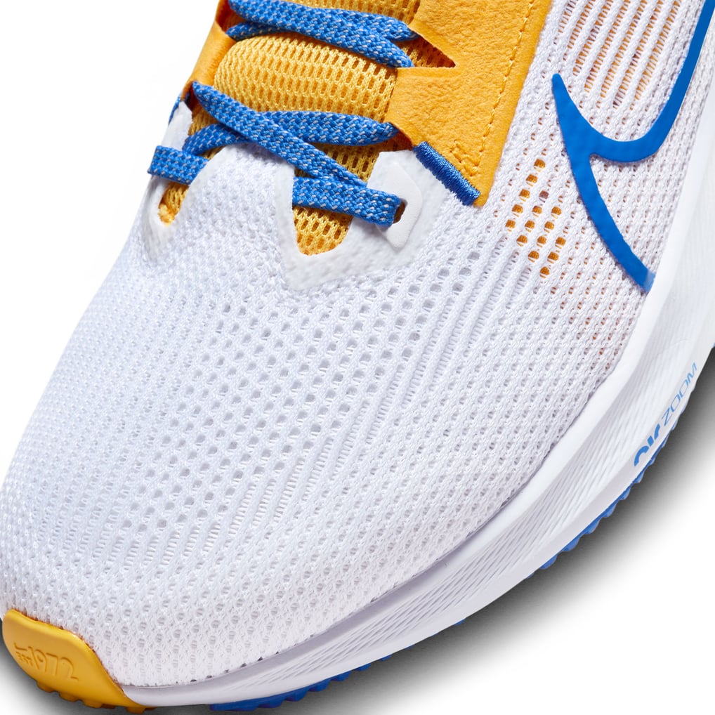 UCLA Bruins Nike Unisex Zoom Pegasus 40 Running Shoe - White display picture 2