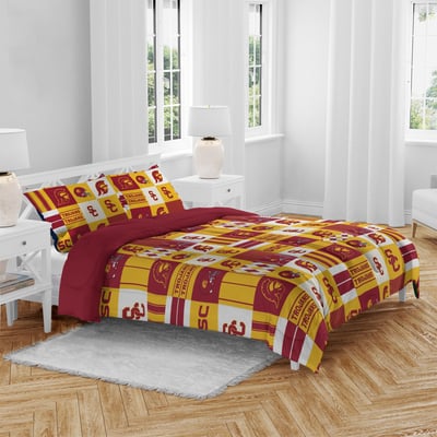 USC Trojans Pegasus Patchwork Plaid Three-Piece Full/Queen Bed in a Bag Set