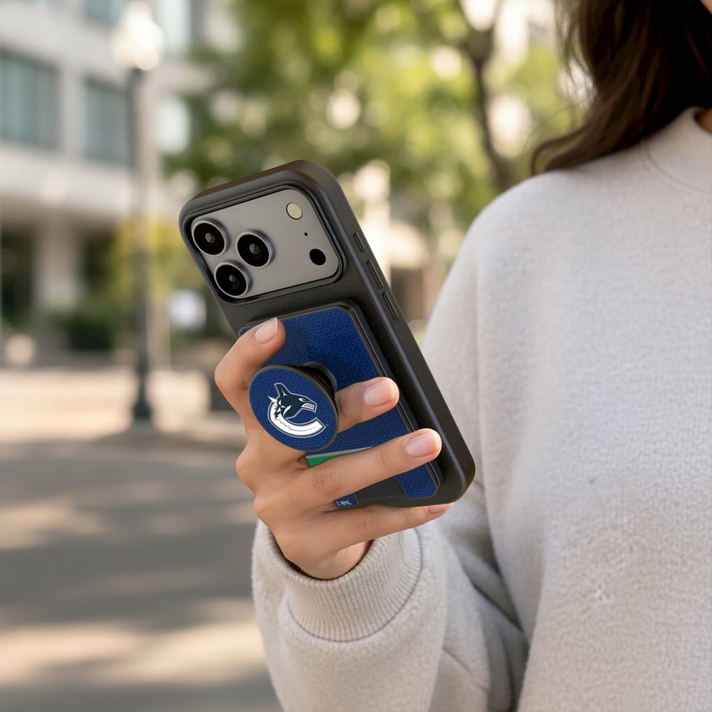 Vancouver Canucks Keyscaper Personalized Solid PopSockets Magnetic Wallet