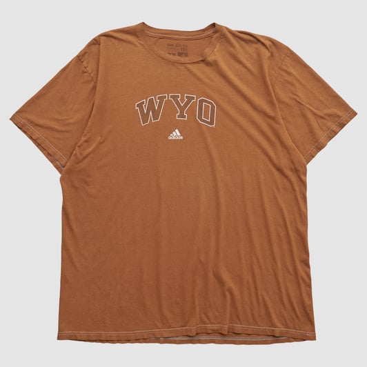 Wyoming Cowboys Adidas 2010s T-shirt - Clay - XL by Fanatics Real Vintage